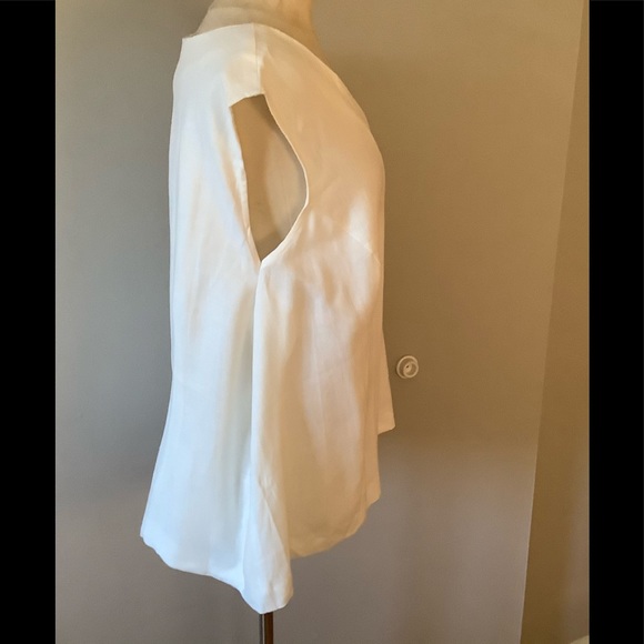 Linen Top - Picture 4 of 5